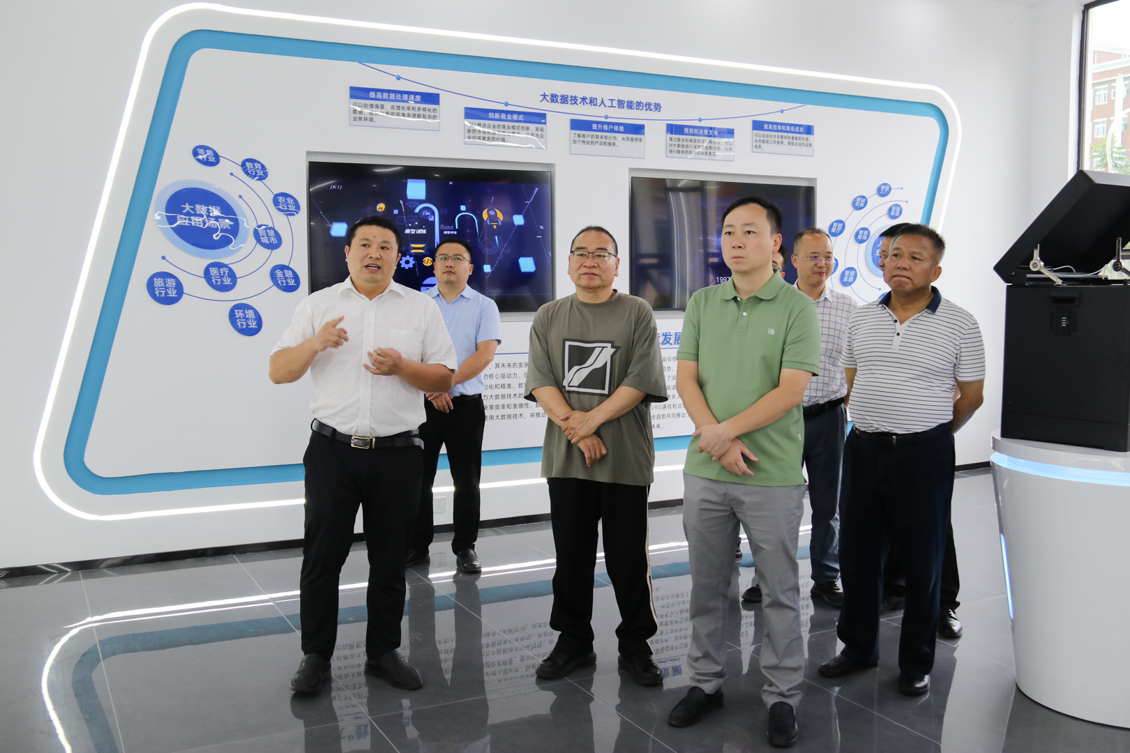 1718944206074092770.jpg IMG_6116.jpg